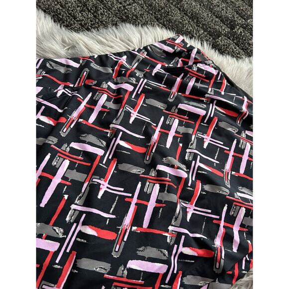 TAIL Women’s 18”‎ Pattern Skort GC4446-C732 Size Medium - Picture 2 of 4